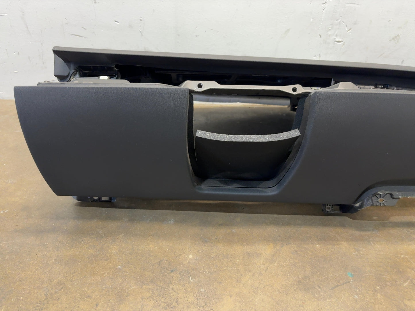 2020-2025 Tesla Model 3 Dash Panel With Airbag 1077823-00-G