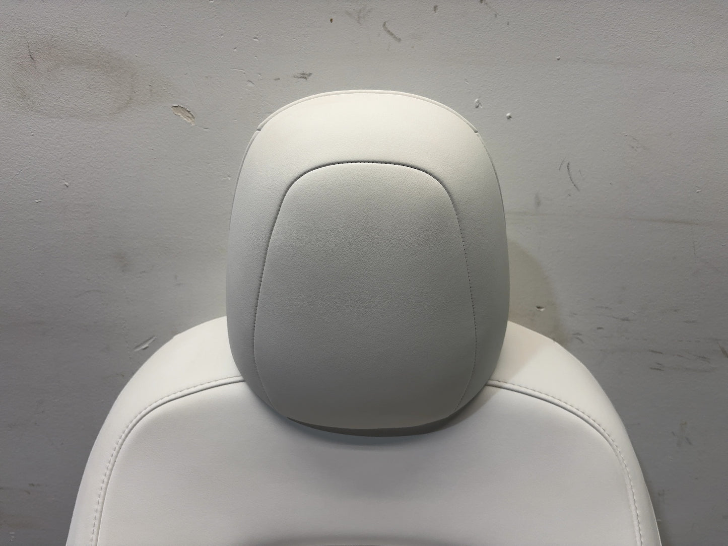 2023 Tesla Model 3 Front Right Seat Assembly 7654324-02-D