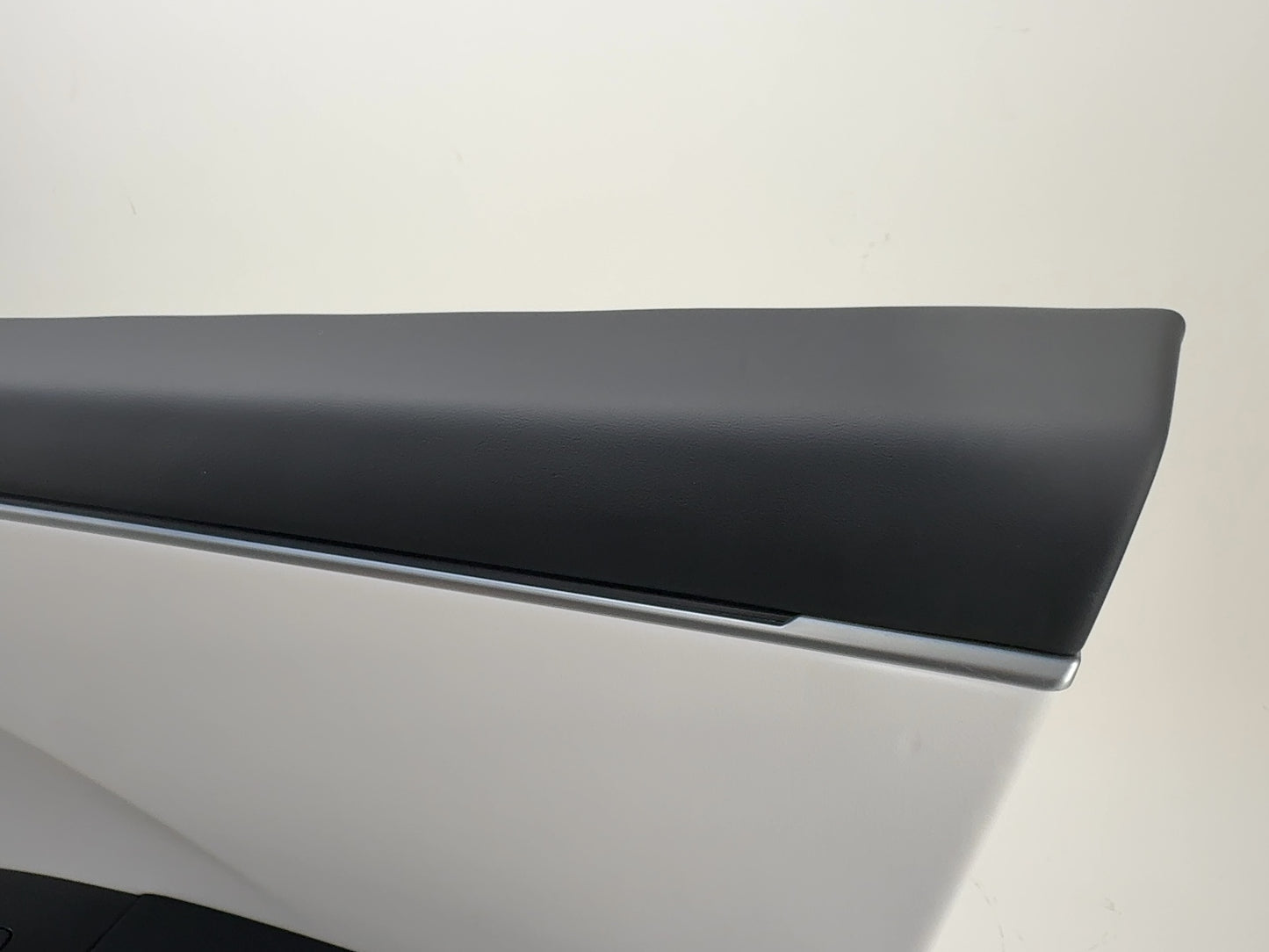 2025 Tesla Model 3 Highland Front Right Door Panel 1776743-20-E