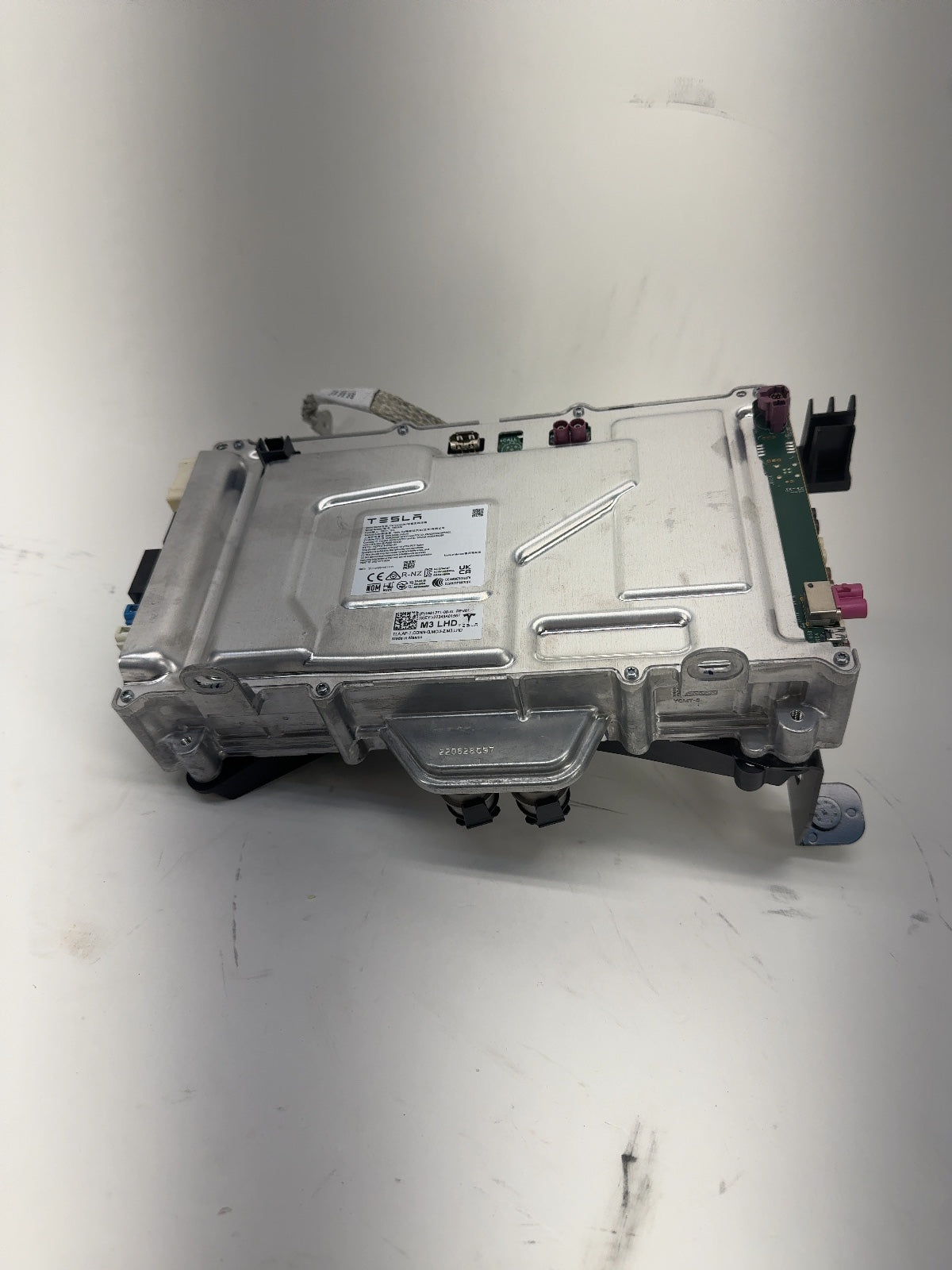 2022-2023 Tesla Model 3 Car Computer 1681271-00-G