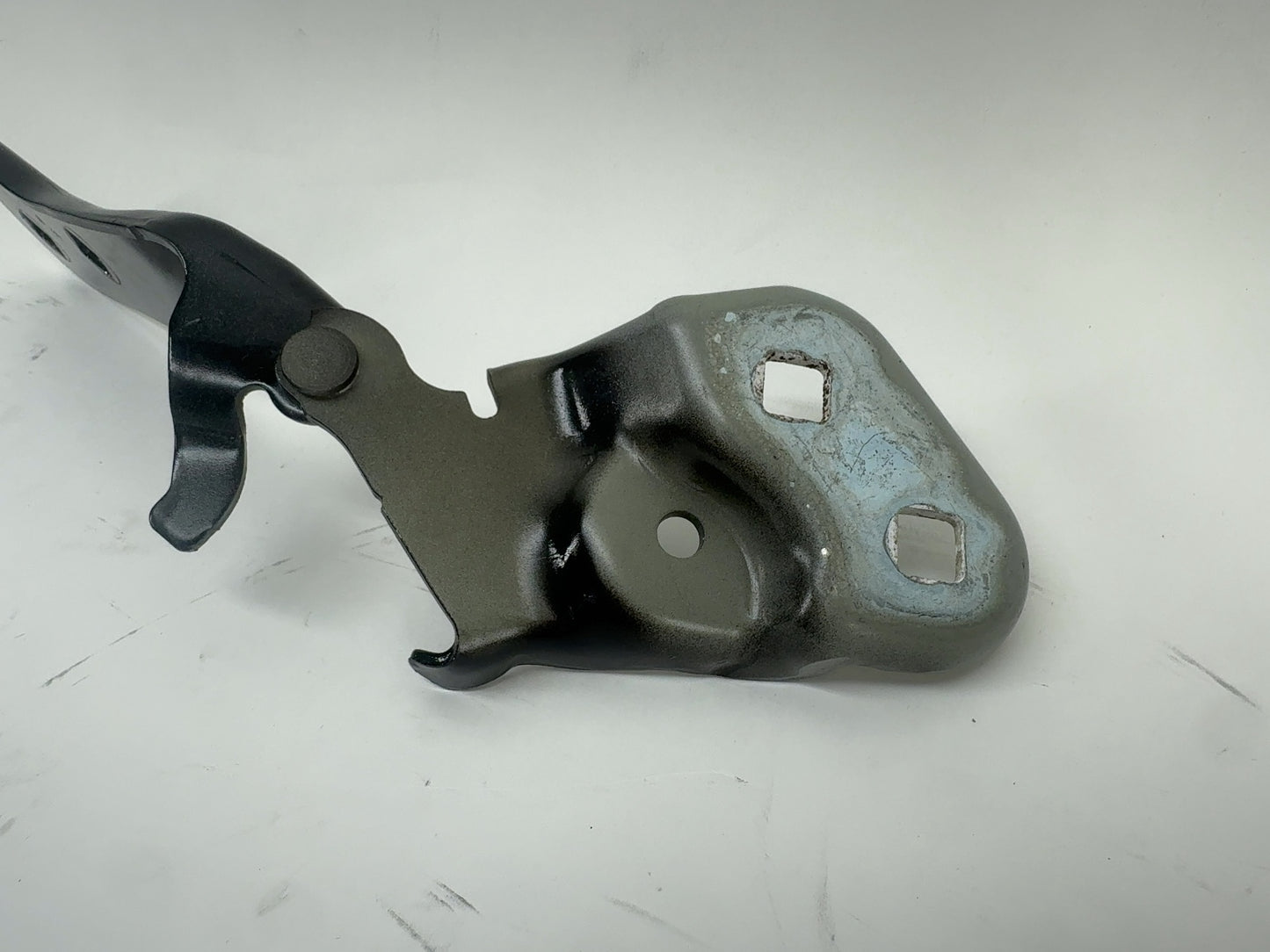 2023 Tesla Model 3 Hood Hinge Left 1098792-00-D