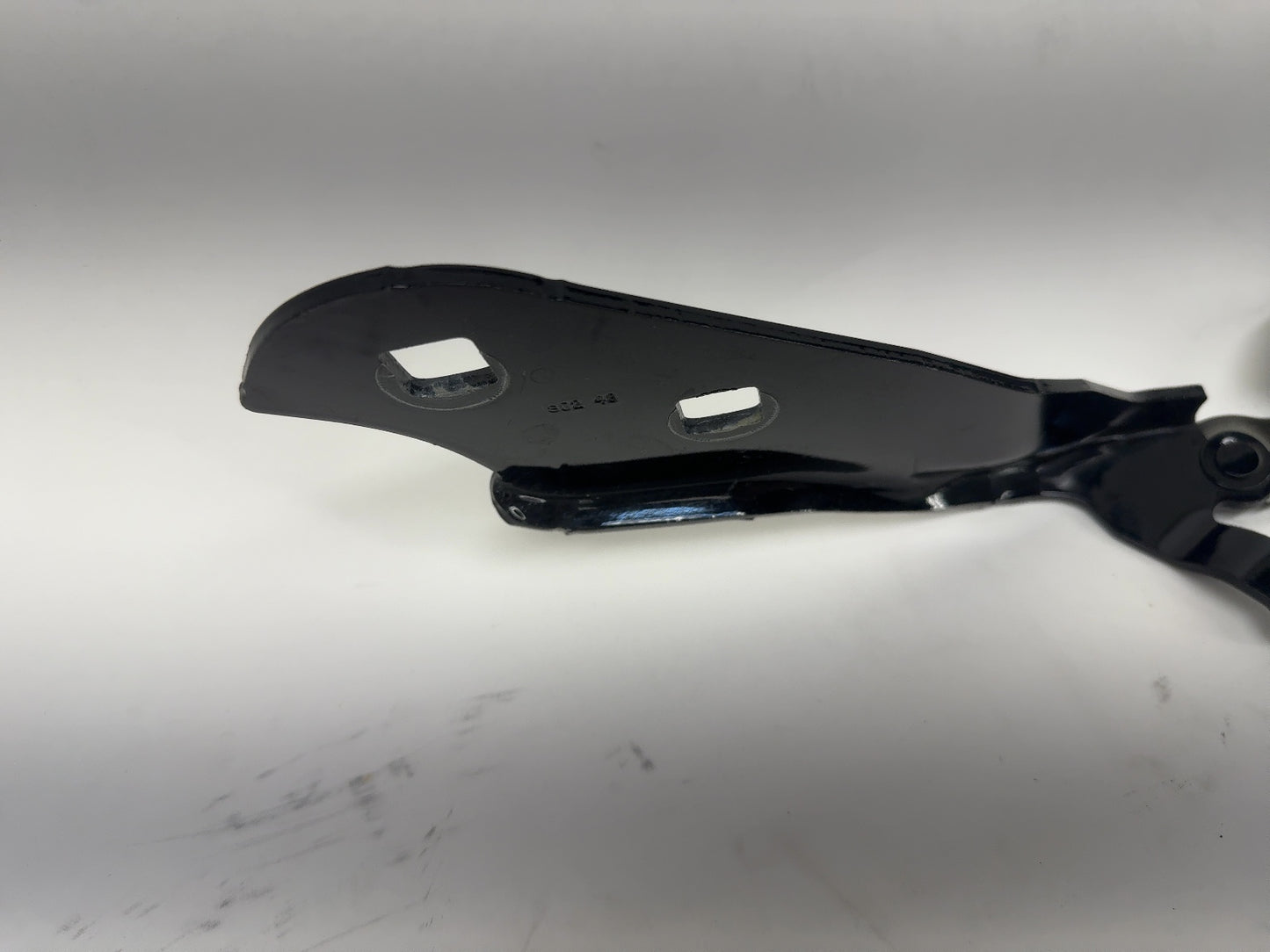 2023 Tesla Model 3 Hood Hinge Right 1098793-00-D