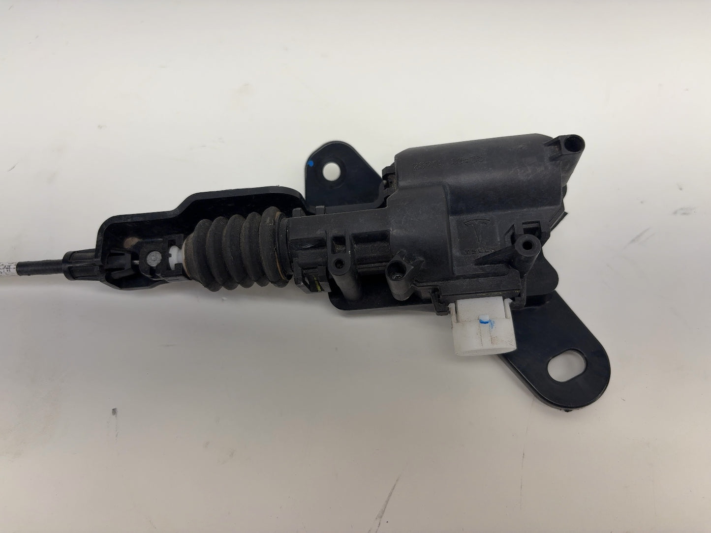 2021 Tesla Model 3 Hood Actuator 1500398-00-G