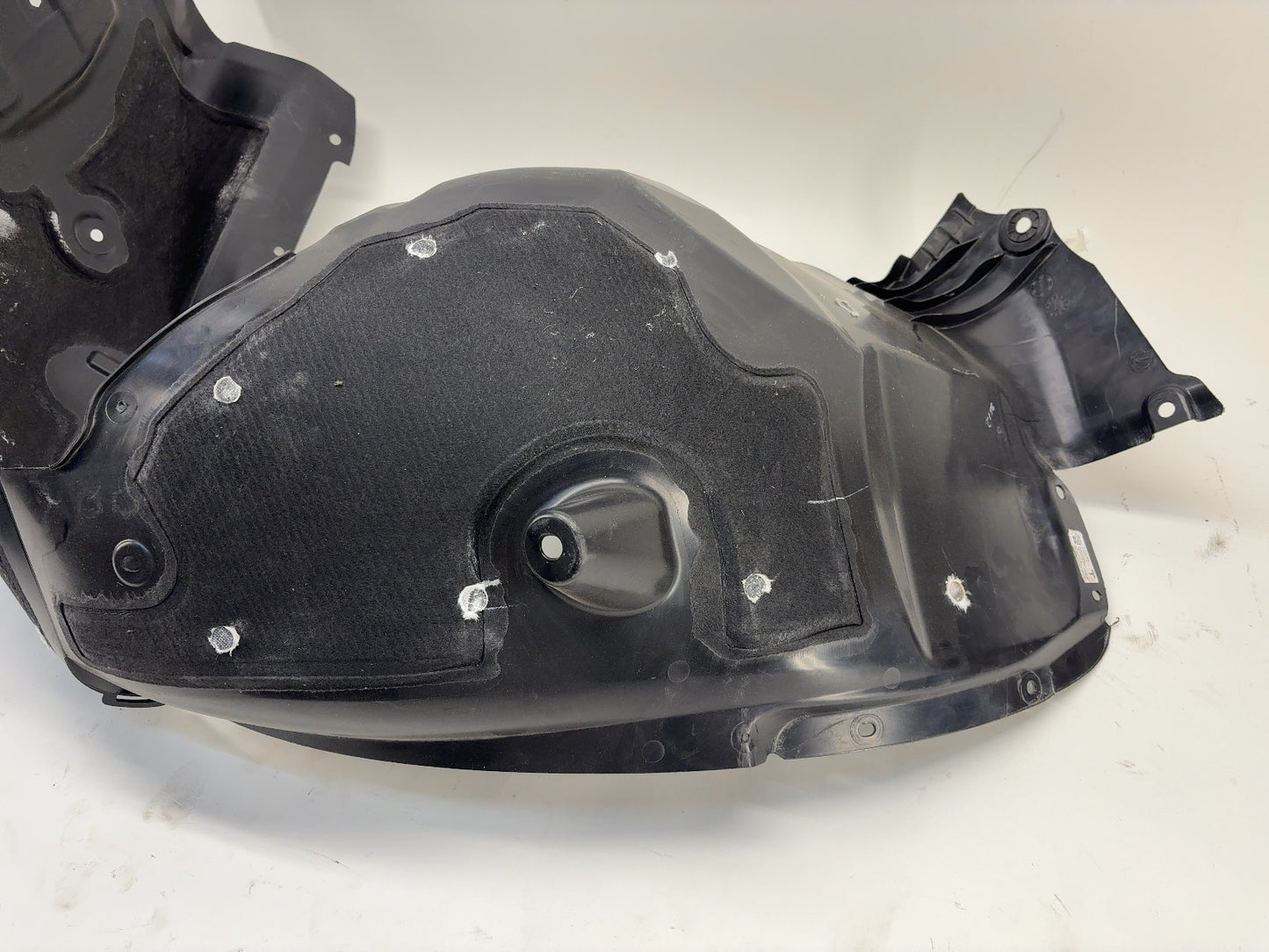 2024-2025 Tesla Model 3 Highland Front Left Wheel Arch Liner 1694553-00-E