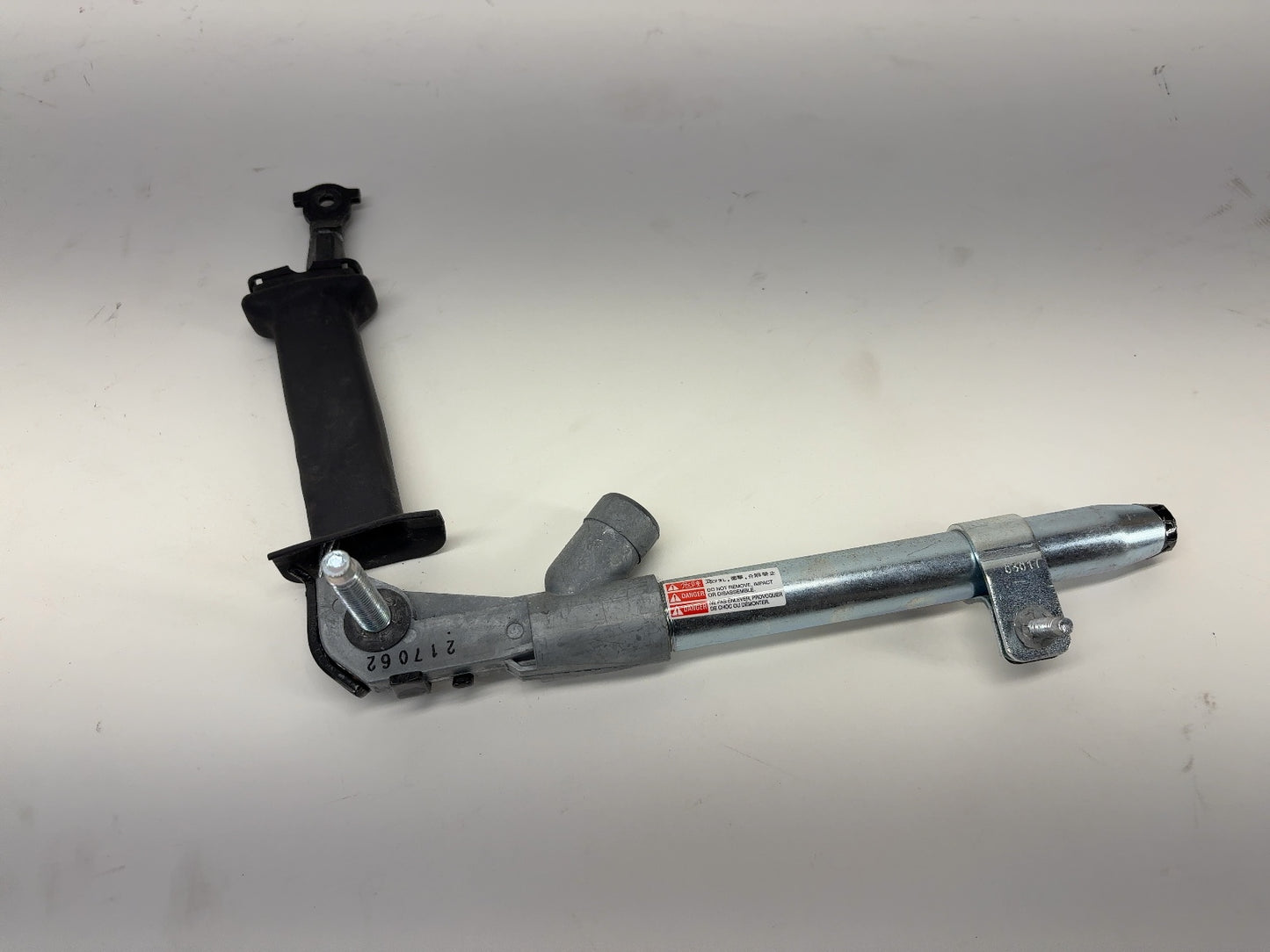 2017 Tesla Model X Front Left Seat Pretensioner 1004532-05-F