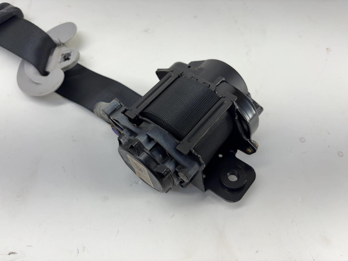 2025 Tesla Model 3 Highland Front Left Seat Belt With Pretensioner 1856705-N1-E