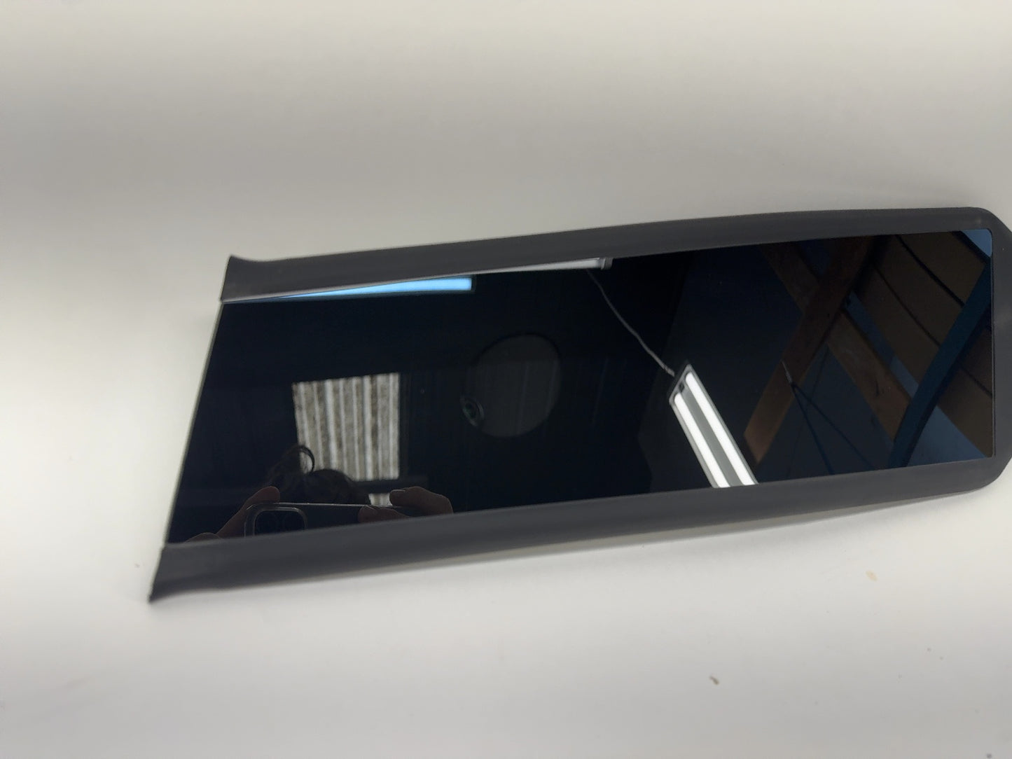 2024-2026 Tesla Model 3 Highland B Pillar Glass w Camera Right 1734279-00-H