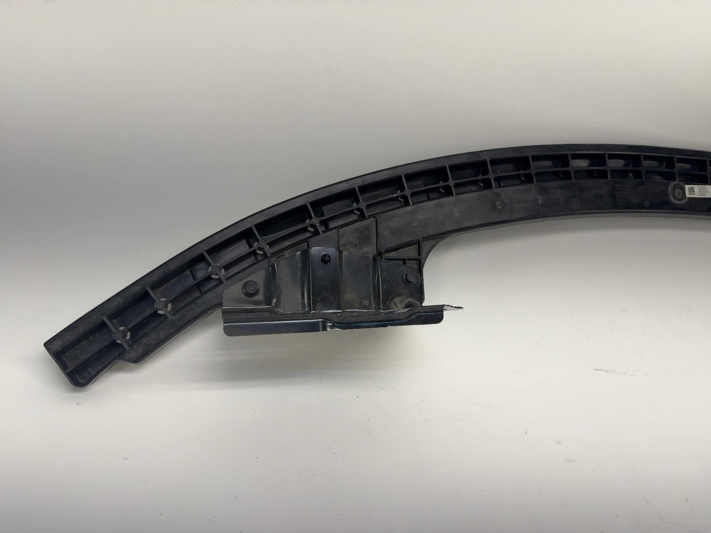 2024-2025 Tesla Model 3 Highland Front Ankle Catcher Note* 1694328-00-D