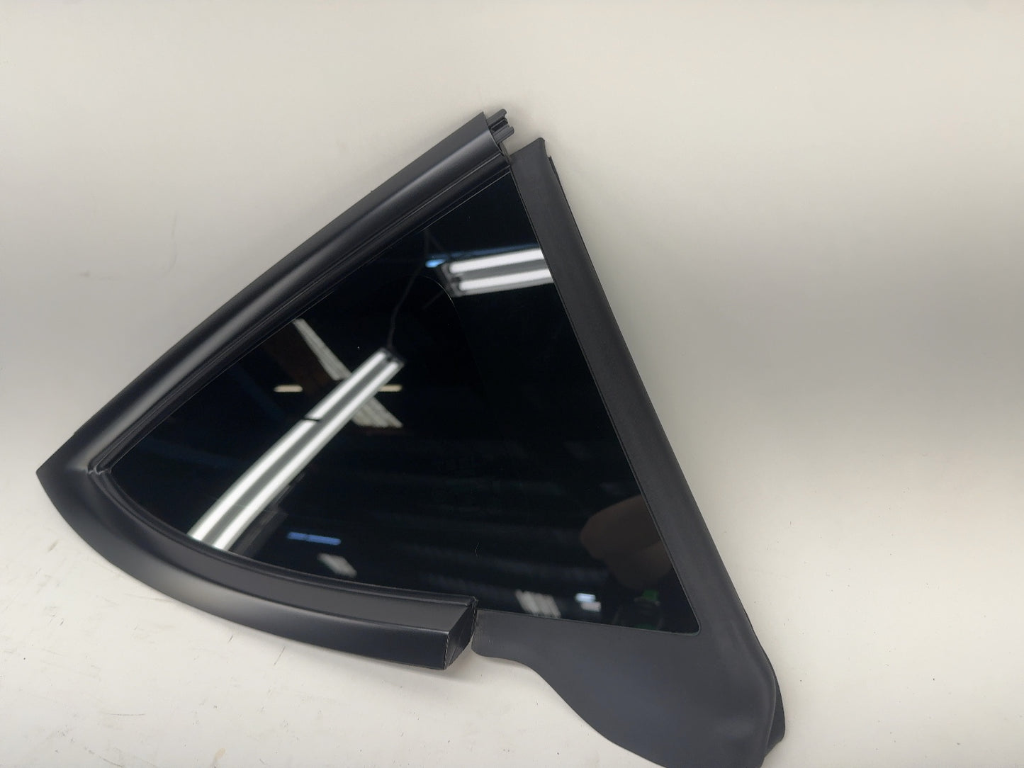 2025-2026 Tesla Model 3 Highland Rear Quarter Glass Right Black 1915484-20-C