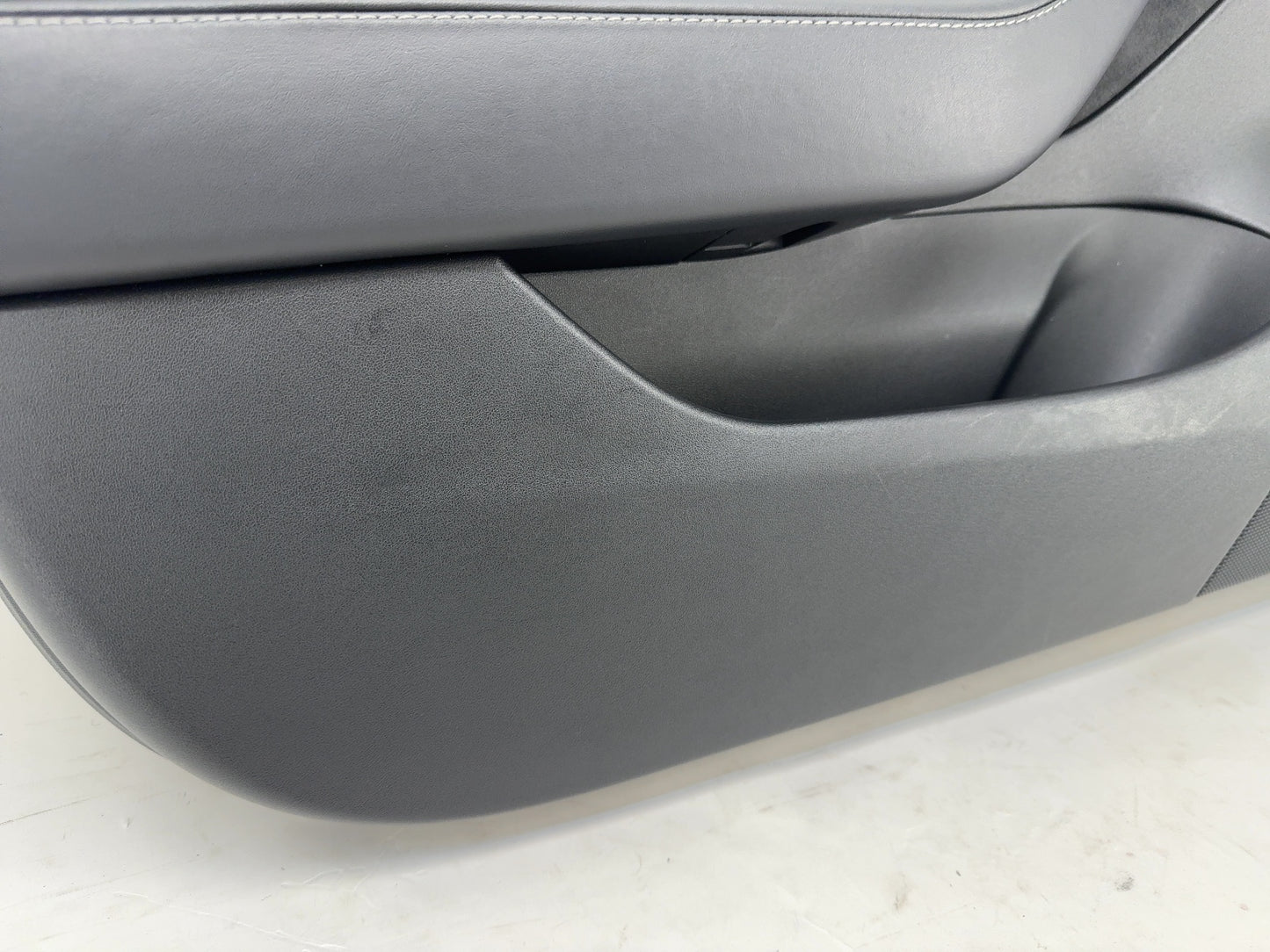 2021-2023 Tesla Model 3 Front Left Door Panel 1588126-01-D