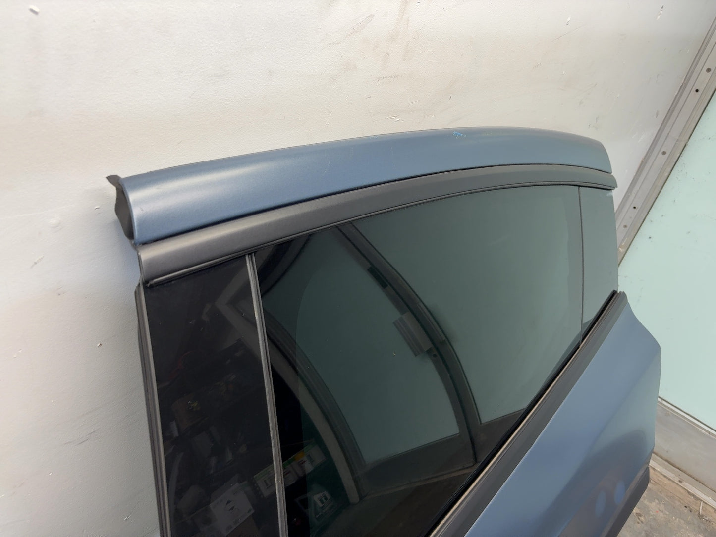 2016-2018 Tesla Model X Rear Left Door Assembly 1069537-E0-A