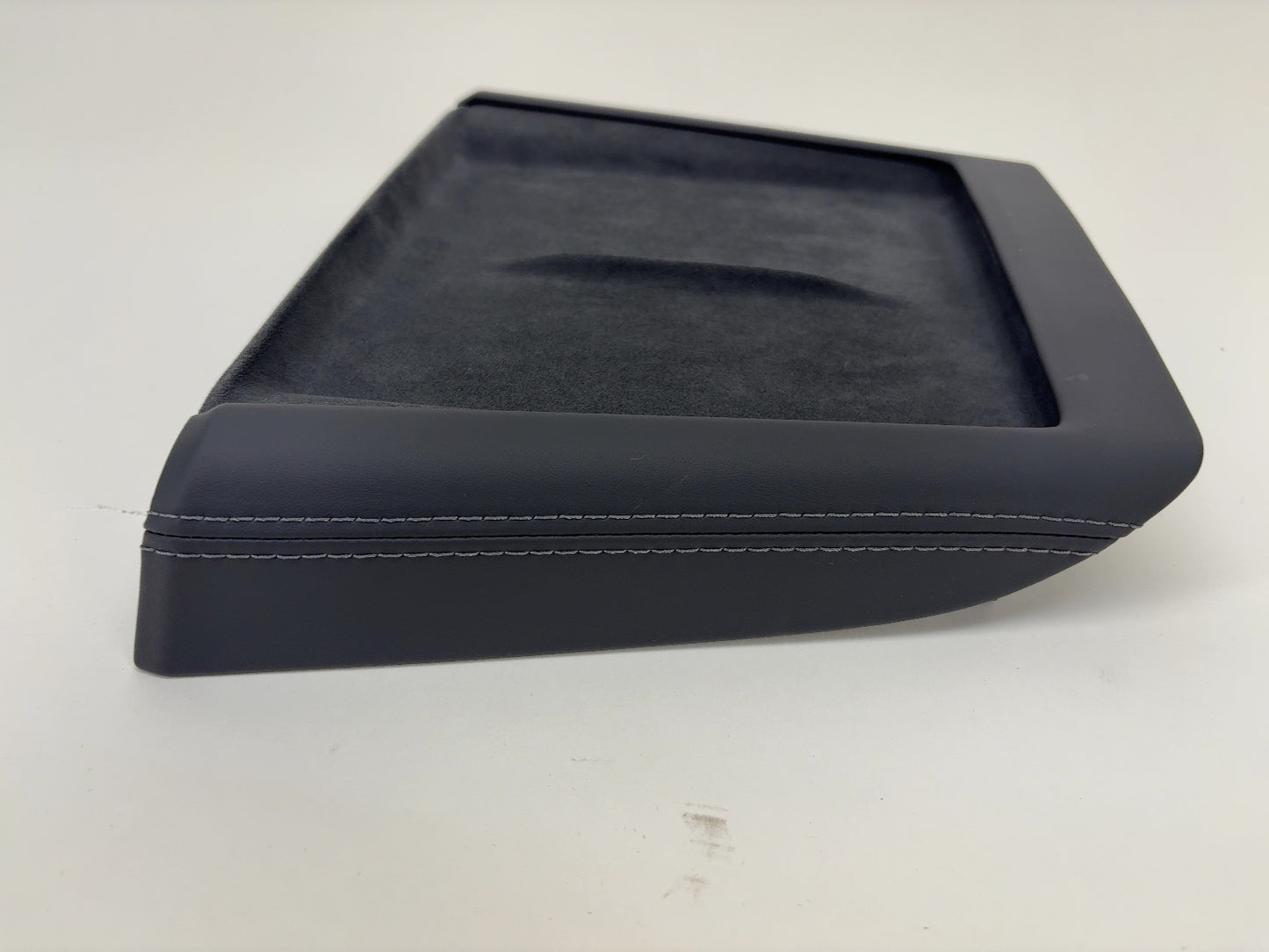 2025-2026 Tesla Model 3 Highland Wireless Charging Module & Pad 1761810-00-D