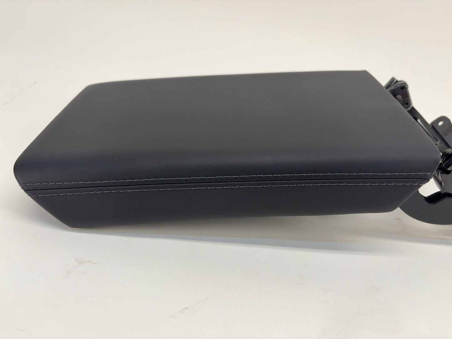 2025-2026 Tesla Model 3 Highland Center Console Armrest 1714422-24-G
