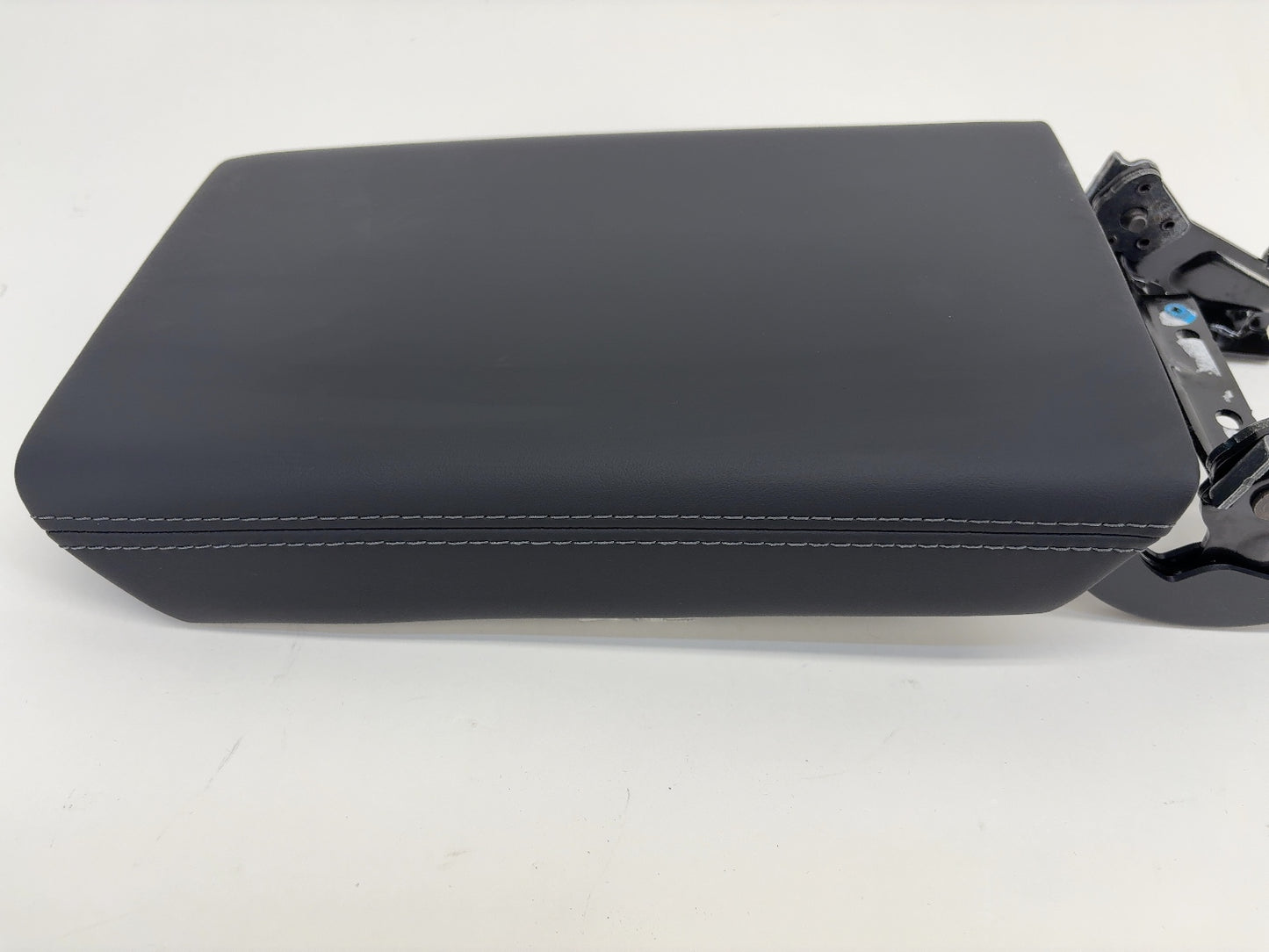 2025-2026 Tesla Model 3 Highland Center Console Armrest 1714422-24-G