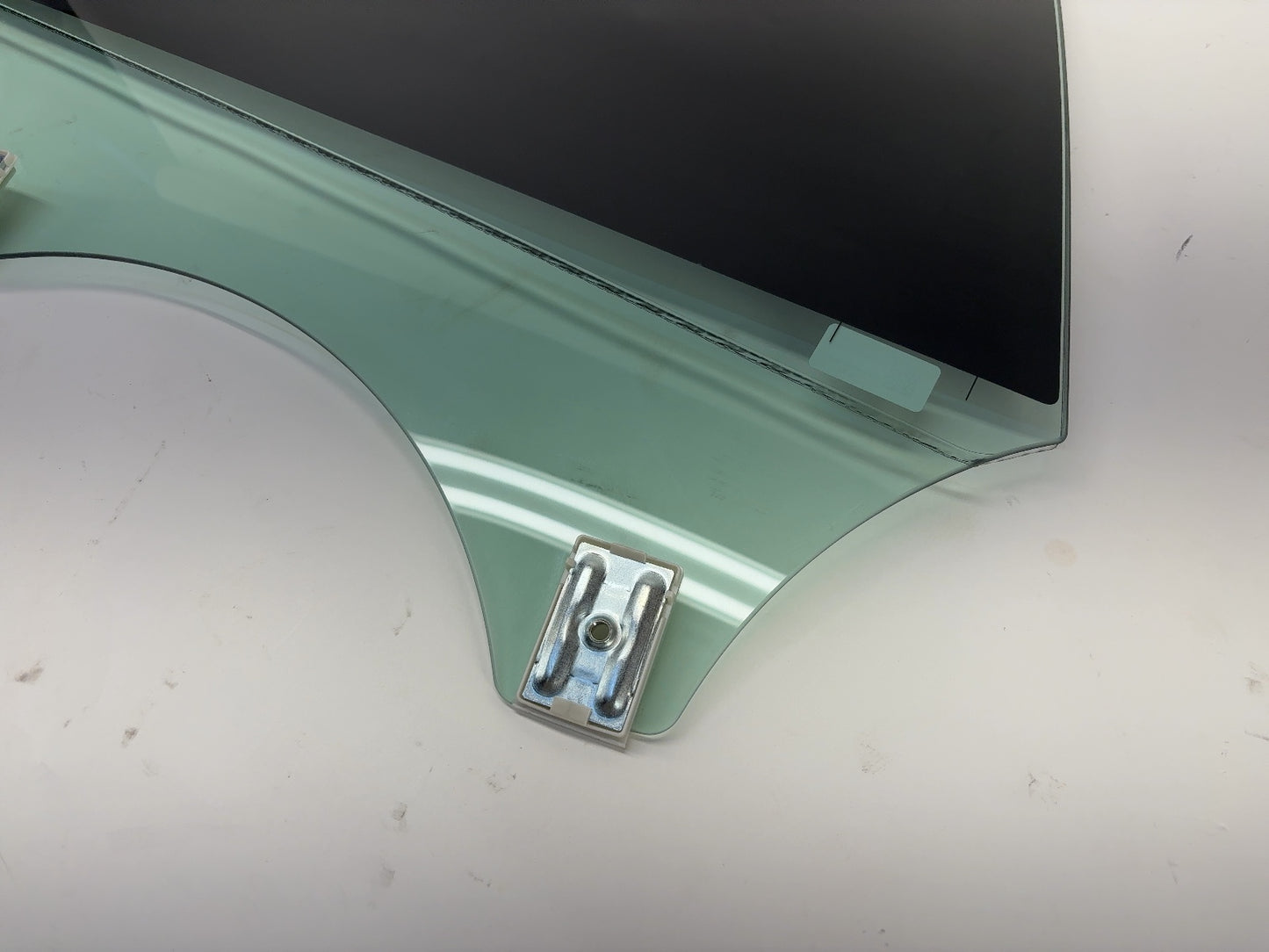 2024-2026 Tesla Model 3 Highland Rear Right Door Glass Laminated Note 1773071-00-B