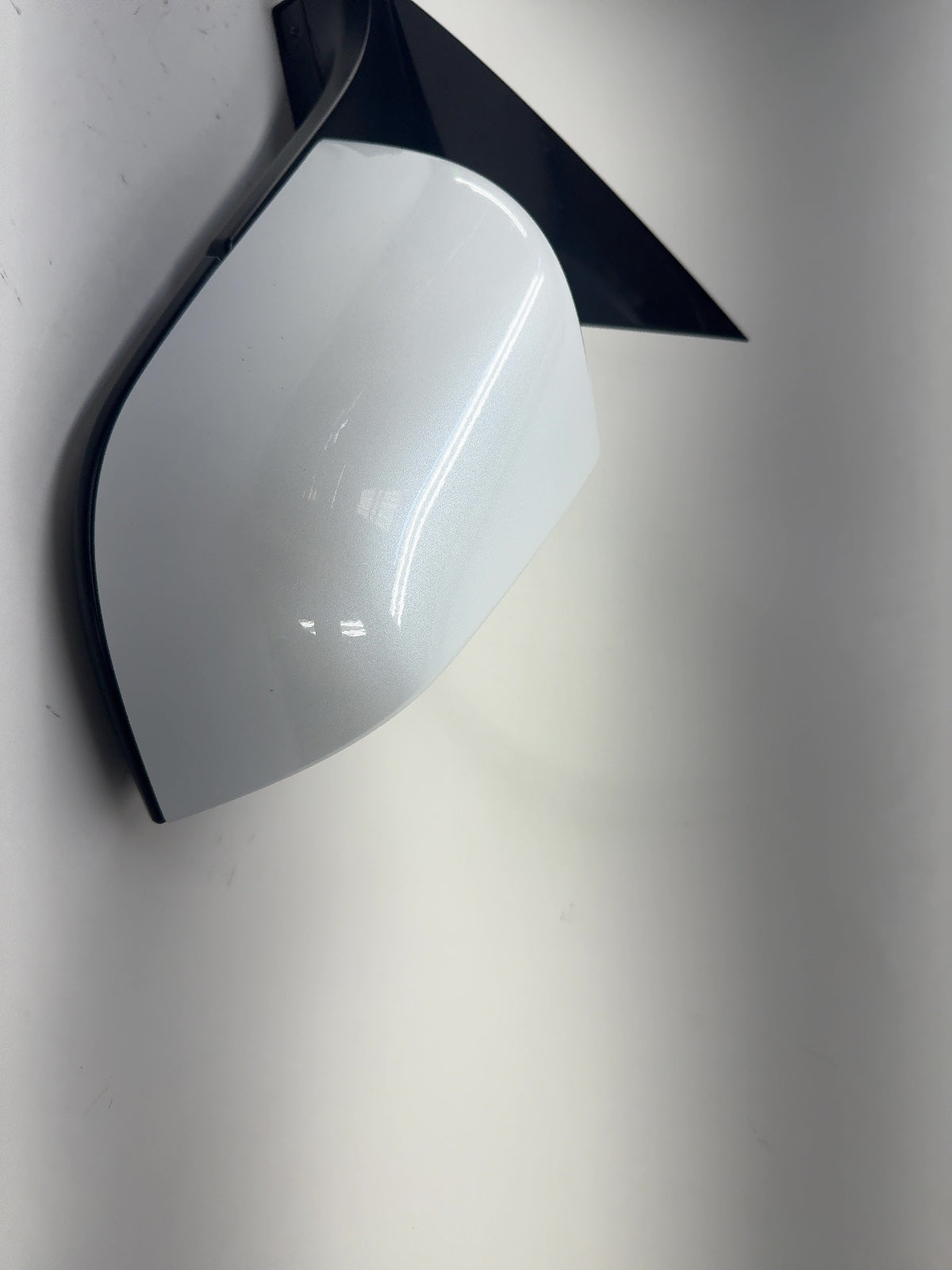 2022-2023 Tesla Model 3 Front Left Door Mirror Assembly 1592031-00-D