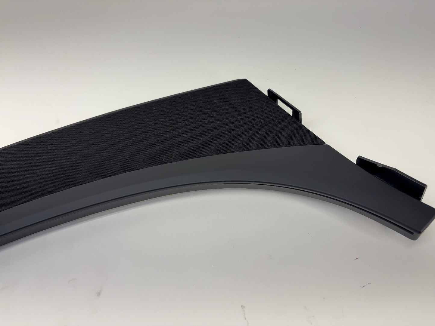 2026 Tesla Model Y Juniper Instrument Panel Wrap Around 1935944-70-E