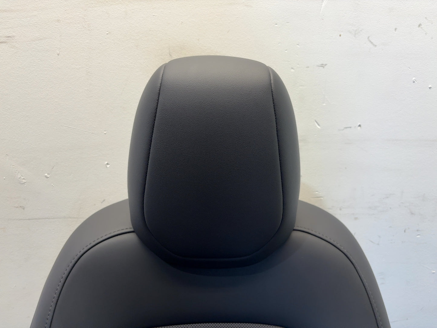 2025-2026 Tesla Model 3 Highland Front Right Seat Assembly 7754324-01-B