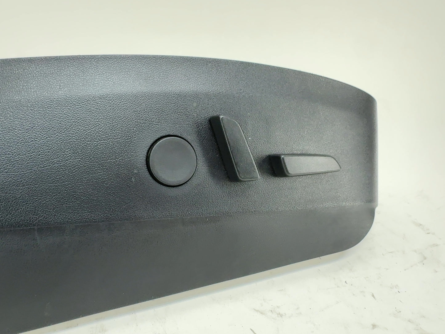 2018-2023 Tesla Model 3 Front Right Passenger Seat Trim With Buttons 1098349-00-C
