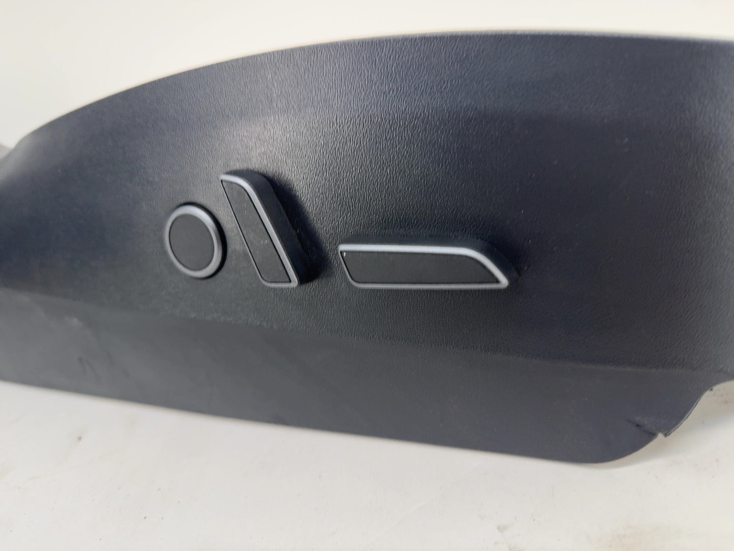 2020-2022 Tesla Model 3 Front Right Passenger Seat Trim With Buttons 1098348-00-F
