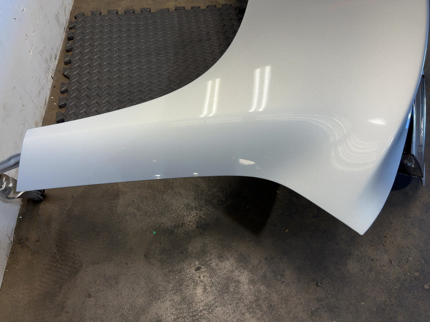 2018 Tesla Model 3 Trunk Lid Assembly 1081460-E0-B
