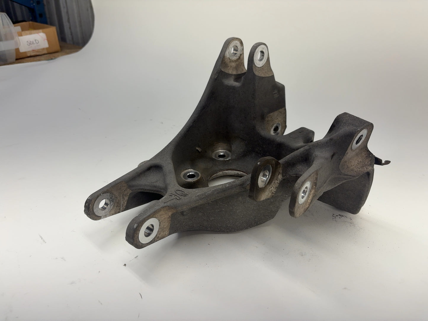 2019 Tesla Model X Rear Knuckle Left 1027411-00-D