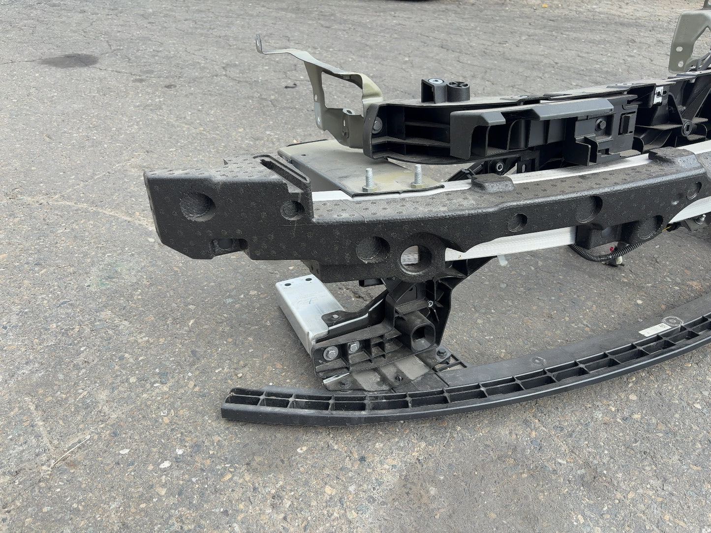 2025 Tesla Model 3 Highland Front End Assembly 1801918-00-B
