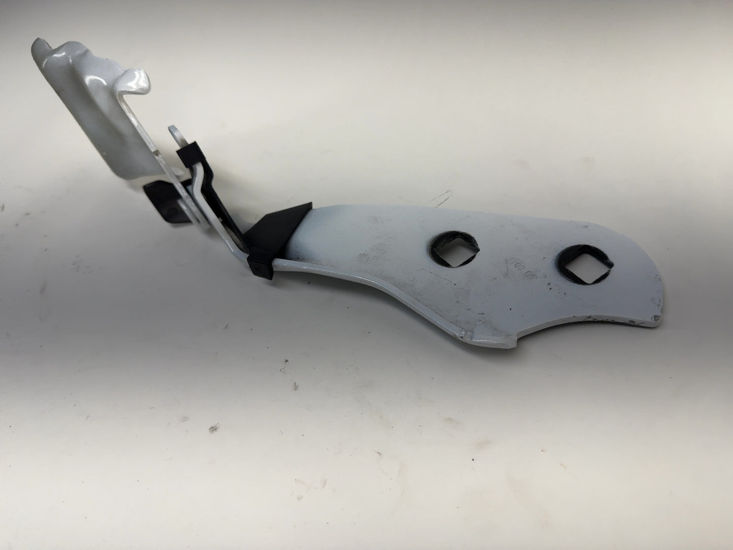 2023 Tesla Model 3 Left Hood Hinge 1098792-00-D