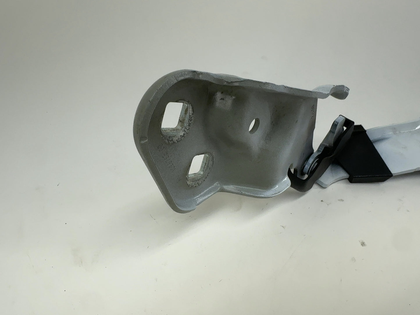 2023 Tesla Model 3 Hood Hinge Right 1098793-00-D