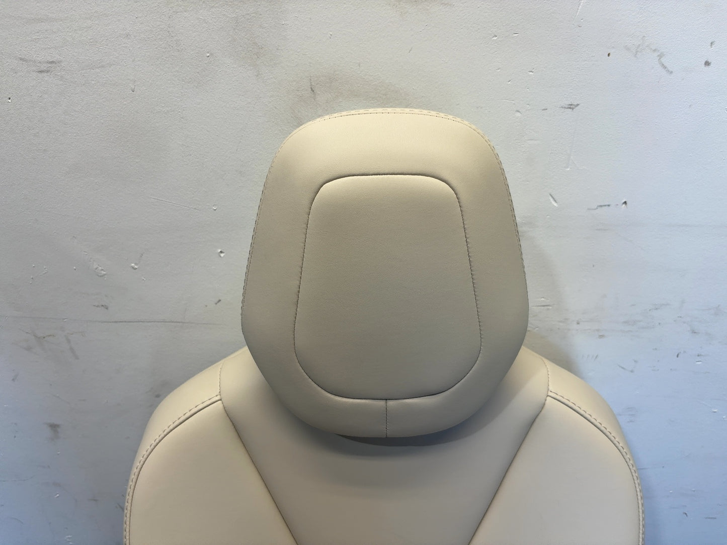 2018 Tesla Model S Front Right Seat Assembly 9876536-03-A