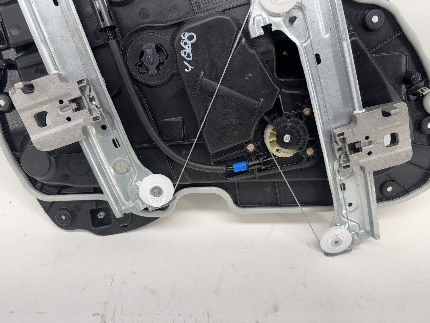 2025 Tesla Model 3 Highland Rear Right Door Window Regulator 2187301-99-A