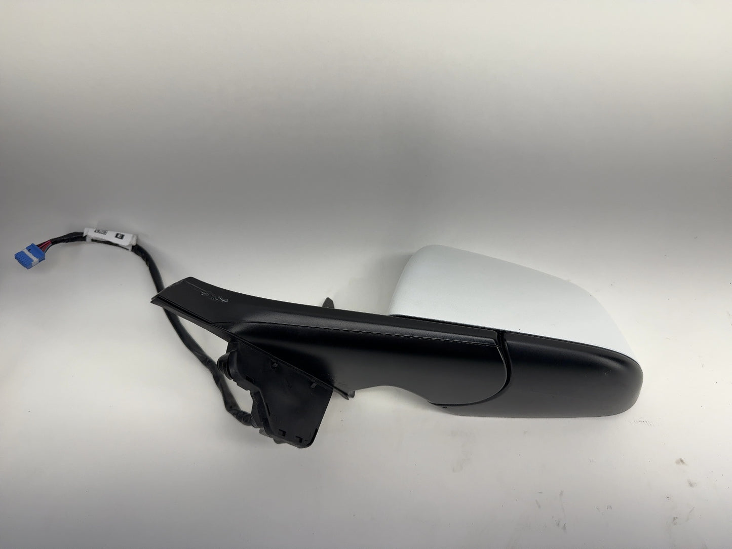 2024 Tesla Model Y Front Left Door Mirror Assembly 1594111-00-D