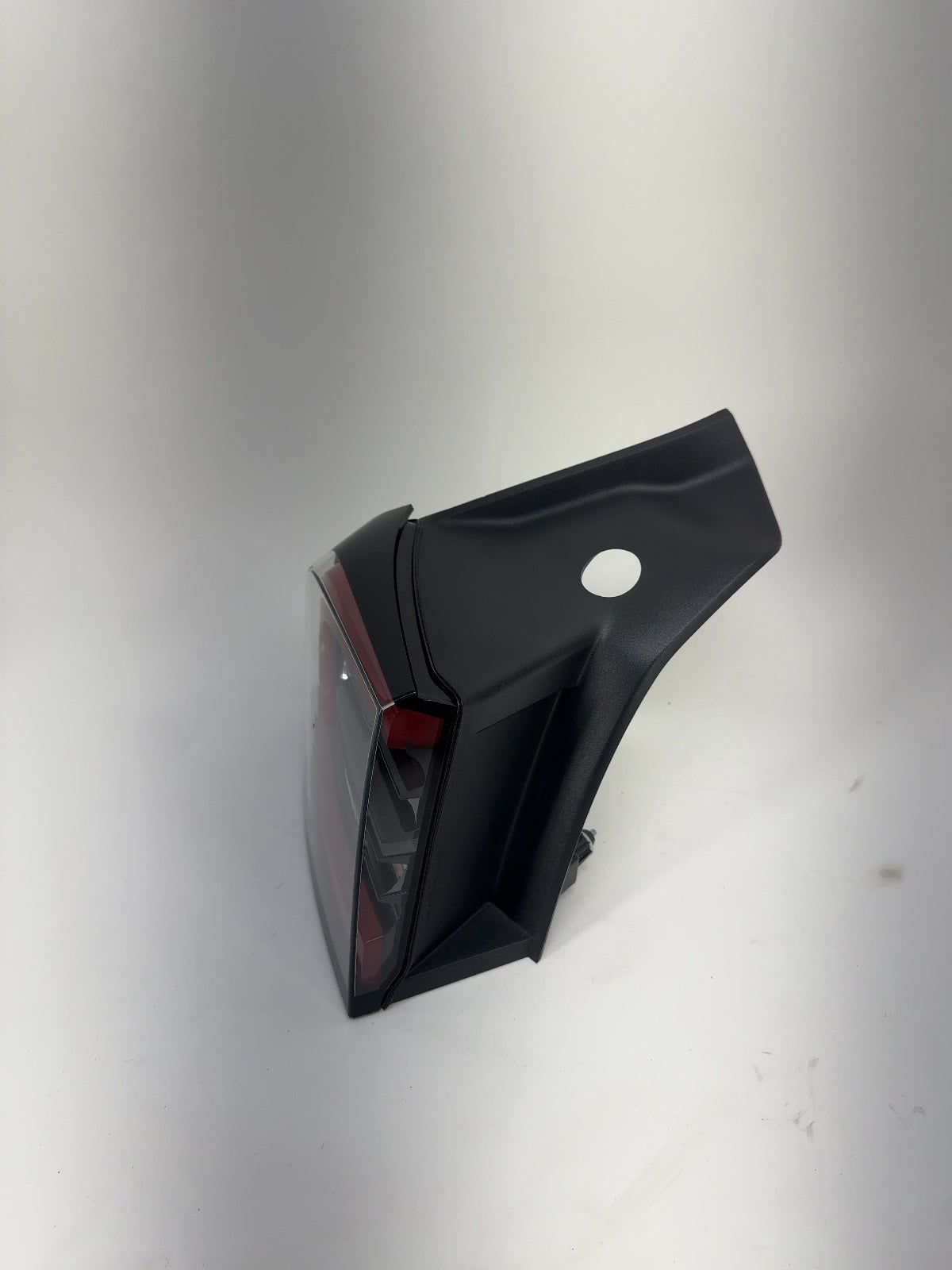 2021-2025 Tesla Model Y Left Tail Lamp Quarter Mounted Global 1502086-00-D