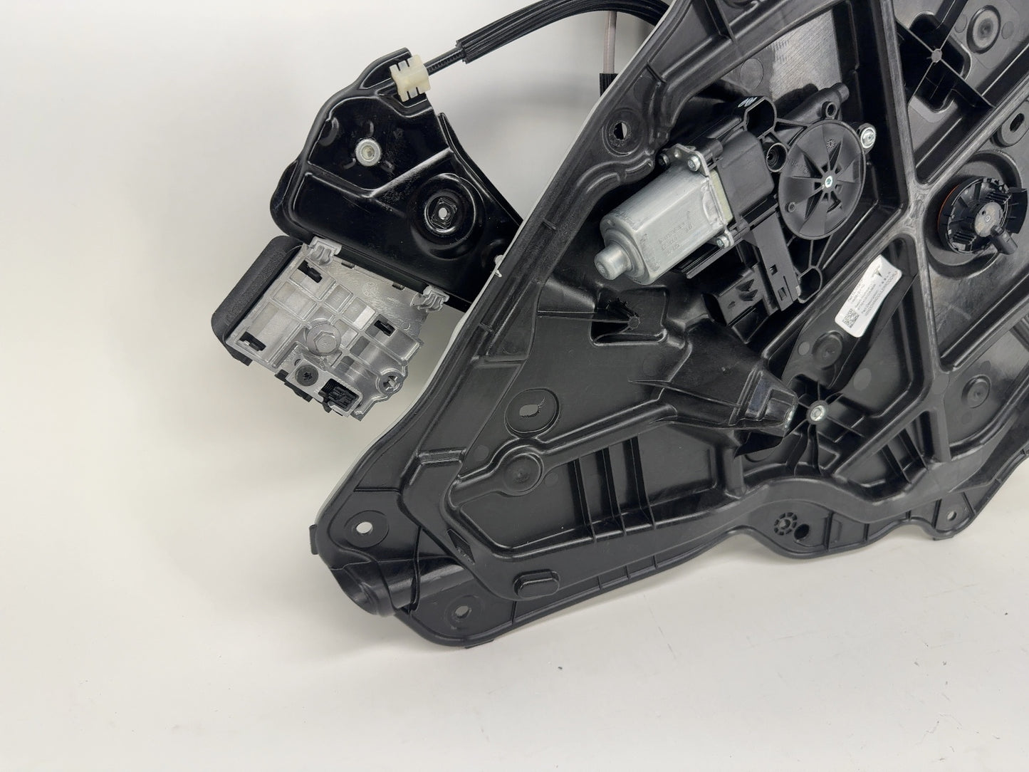 2024 Tesla Model Y Rear Left Door Window Regulator 1495512-01-J