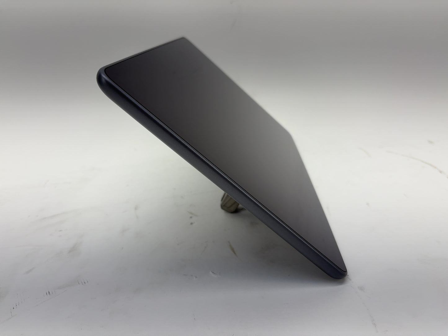 2023-2025 Tesla Model Y Center Display 1089543-00-K