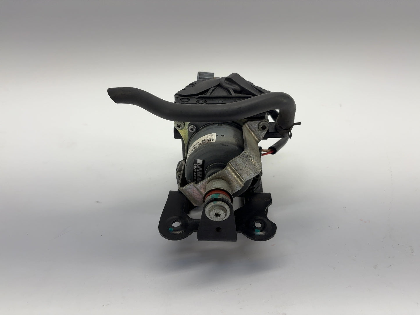 2013 Tesla Model S Brake Vacuum Pump 6006359-00-A