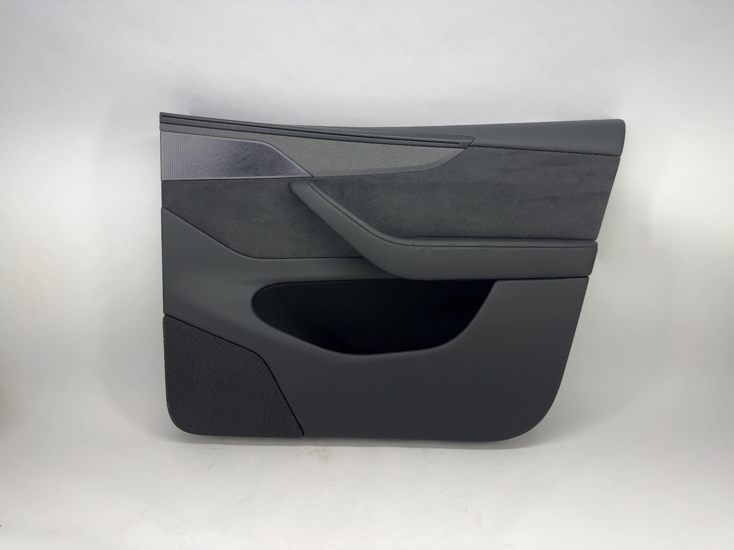 2026 Tesla Model Y Juniper Front Right Door Panel 3643295-51-G