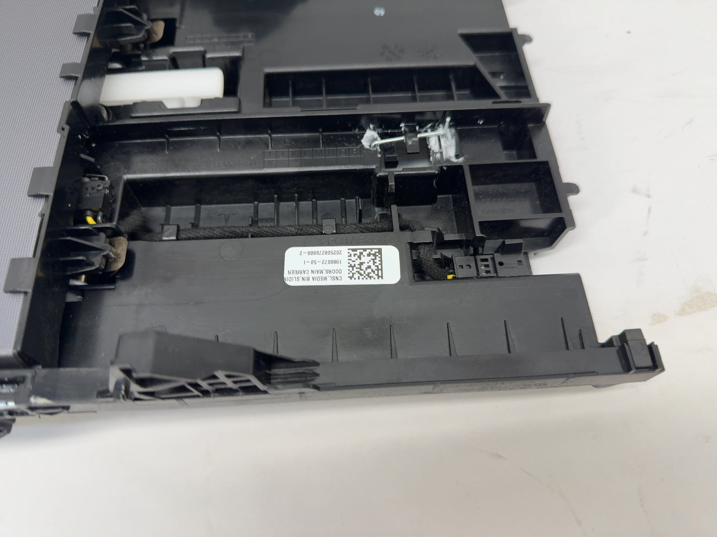2026 Tesla Model Y Juniper Sliding Bin Assembly 1966745-50-I