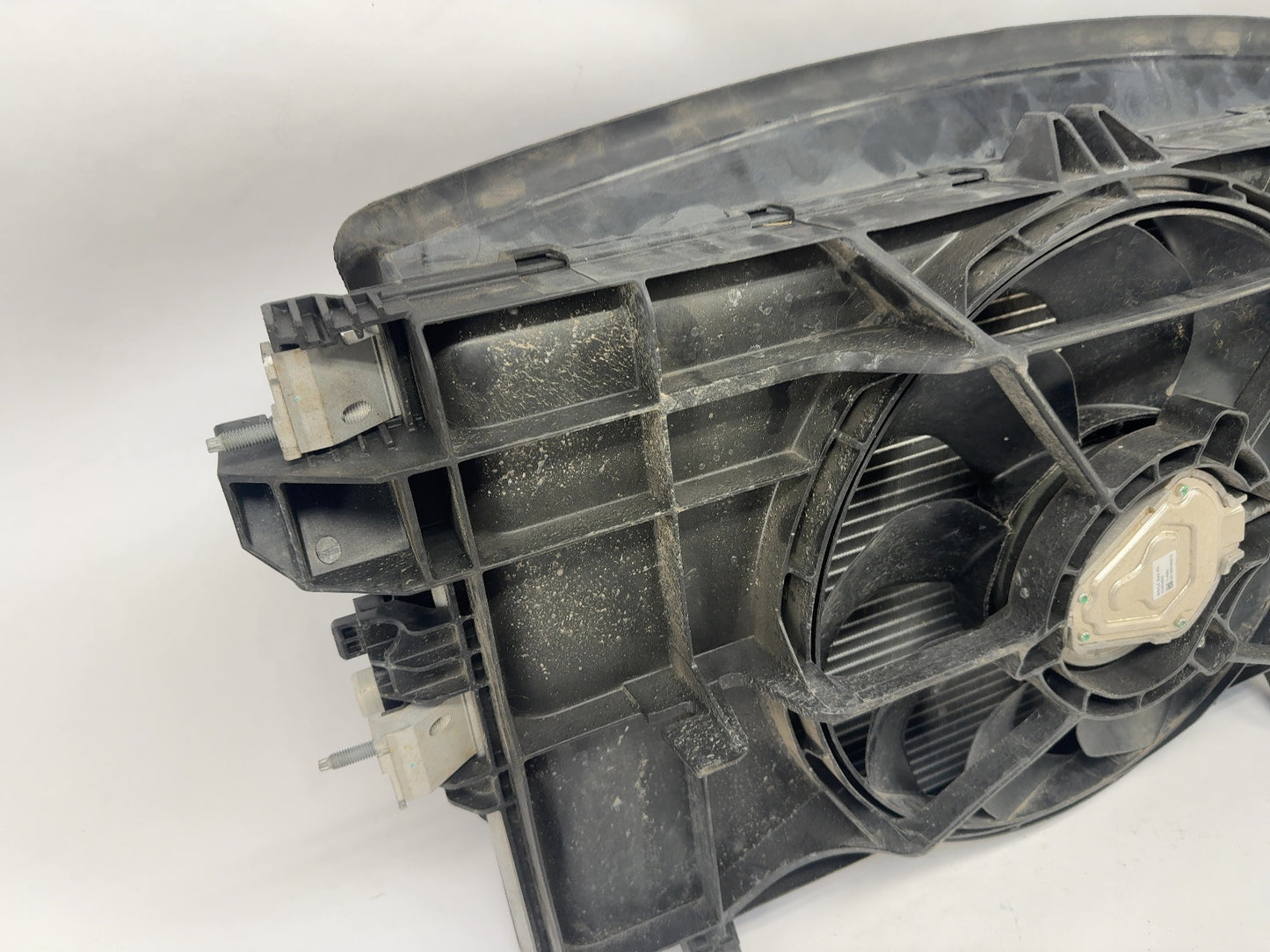 2018 Tesla Model 3 Cooling Fan Assembly 1103545-00-A