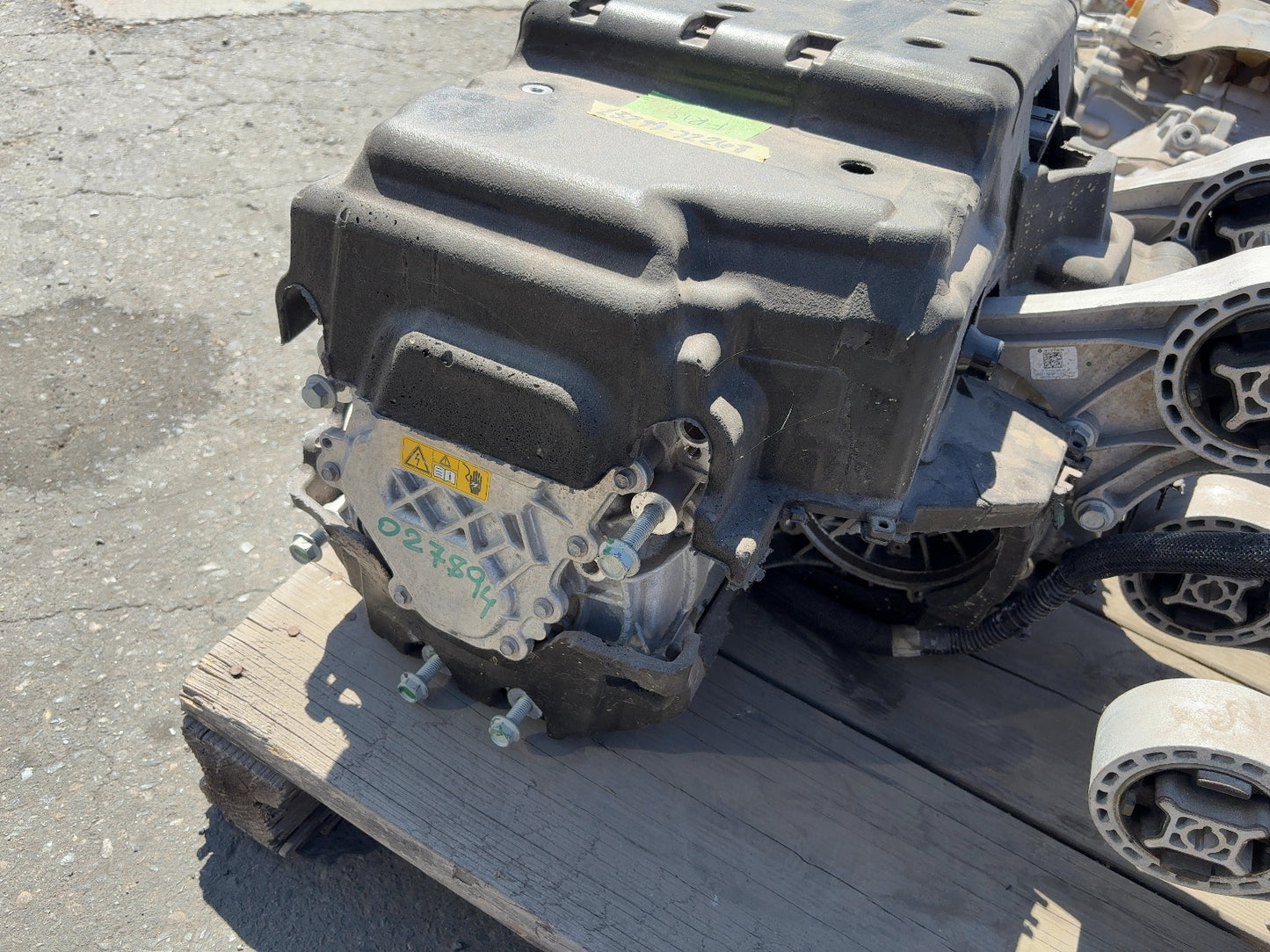 2023 Rivian R1S R1T Front Drive Unit Quad Motor PT00043514-H