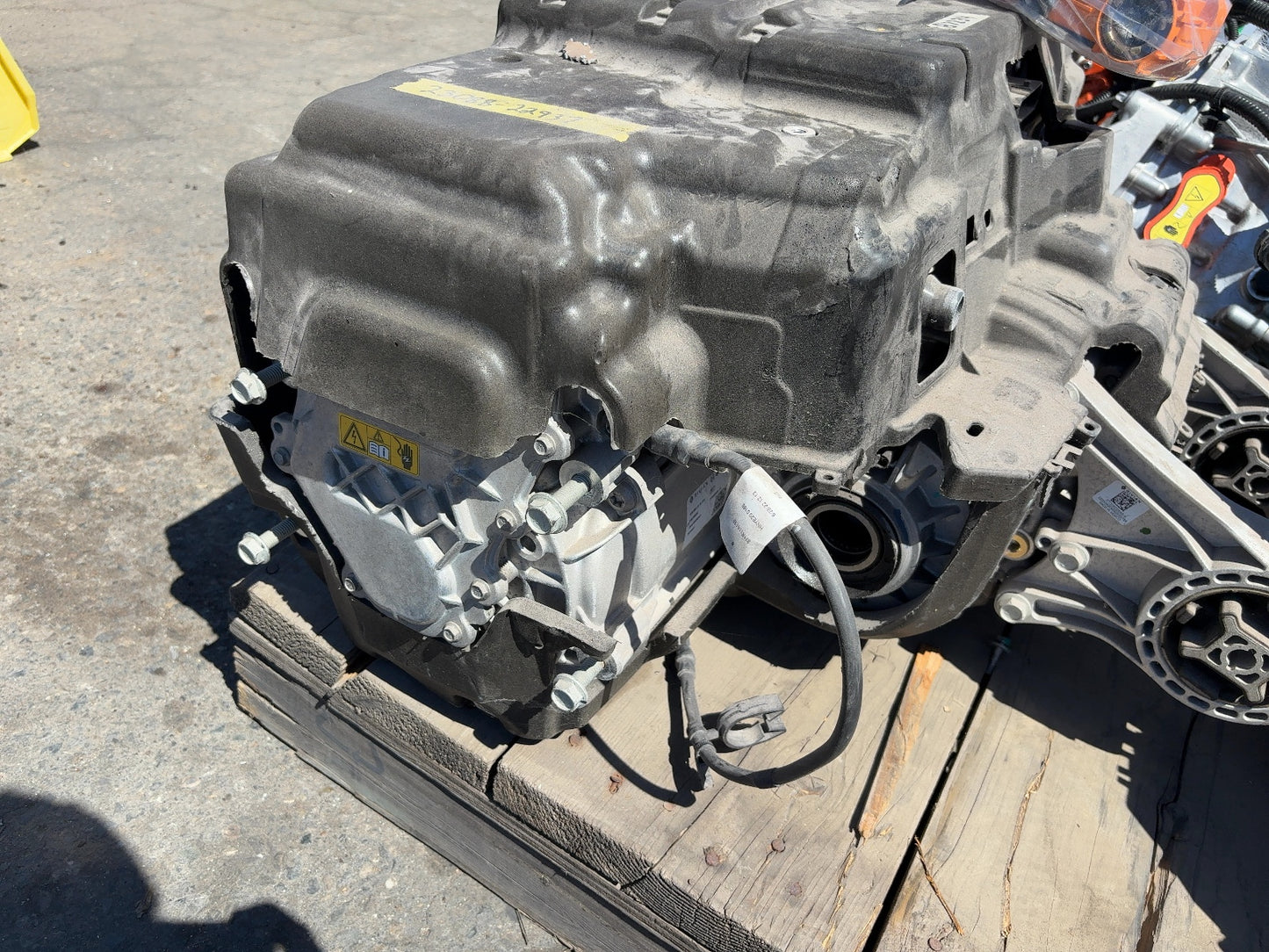 2023 Rivian R1S R1T Rear Drive Unit Quad Motor PT00054488-H