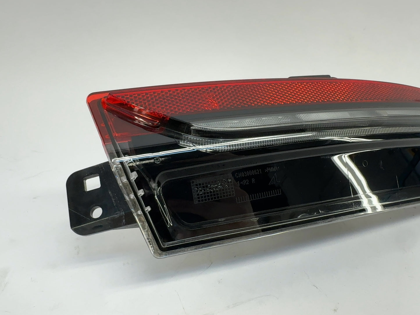 2025-2026 Tesla Model 3 Highland Rear Bumper Right Light 1712514-00-E