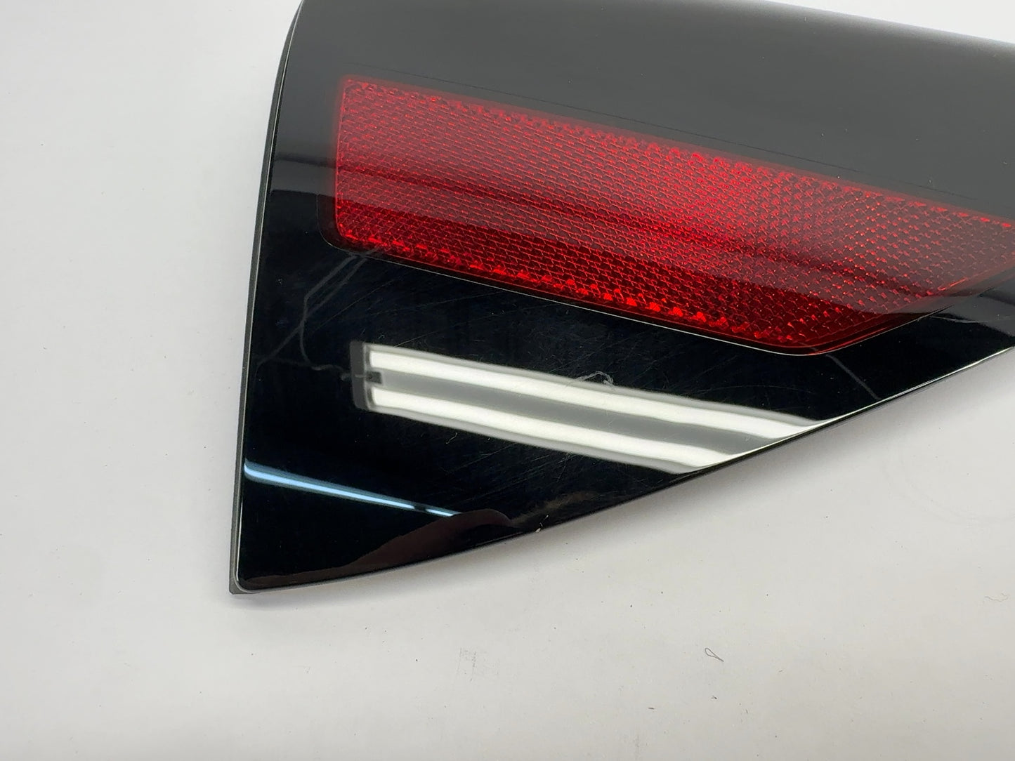 2025-2026 Tesla Model 3 Highland Right Quarter Reflector 1715105-30-A