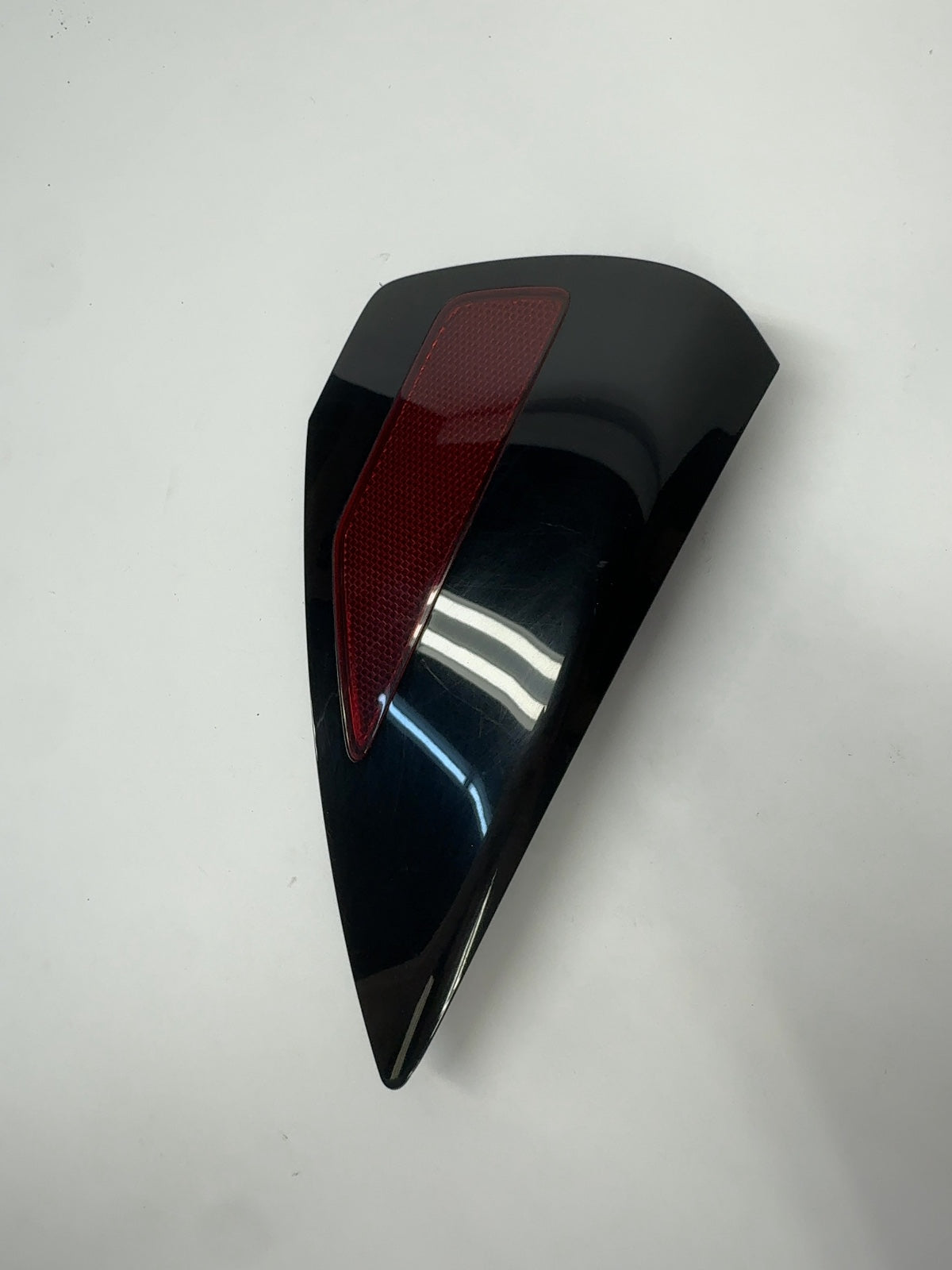 2021-2022 Tesla Model 3 Right Quarter Reflector 1518783-00-A