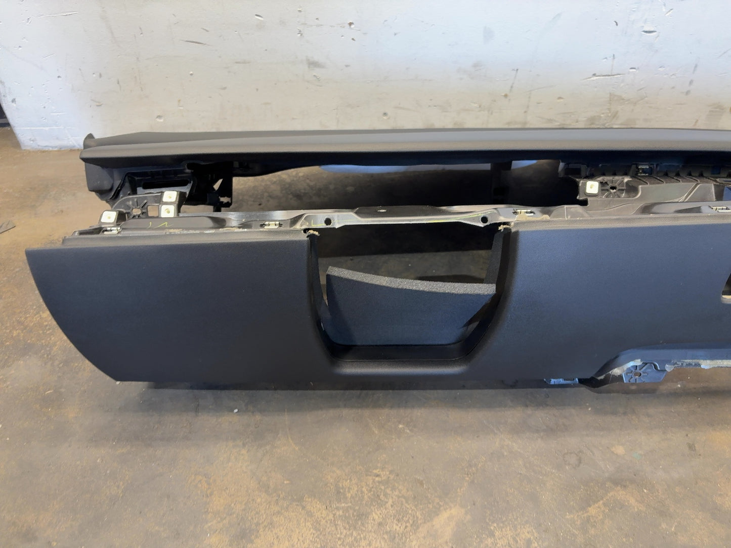 2021-2022 Tesla Model 3 Dash Panel With Airbag 1083401-05-J