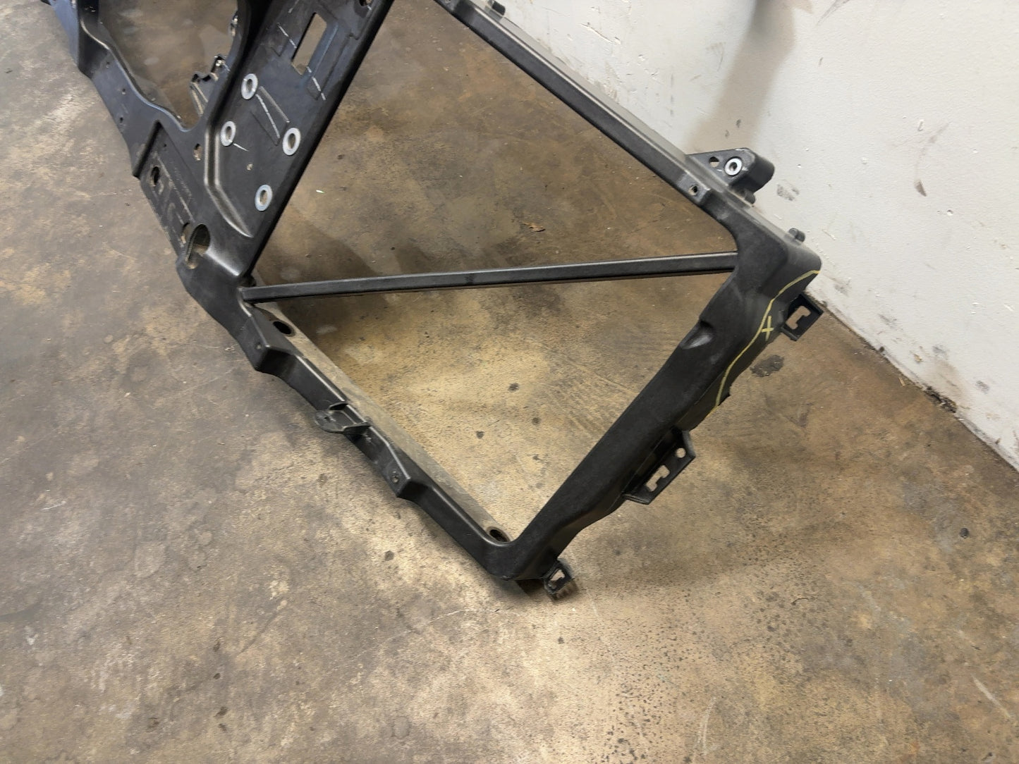 2015-2019 Tesla Model S Front End Carrier Note 1061950-98-E