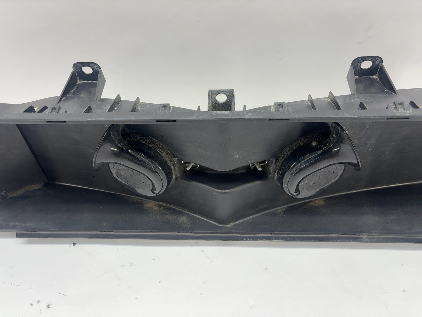 2019 Tesla Model S Center Ducting Rear 1058073-00-B