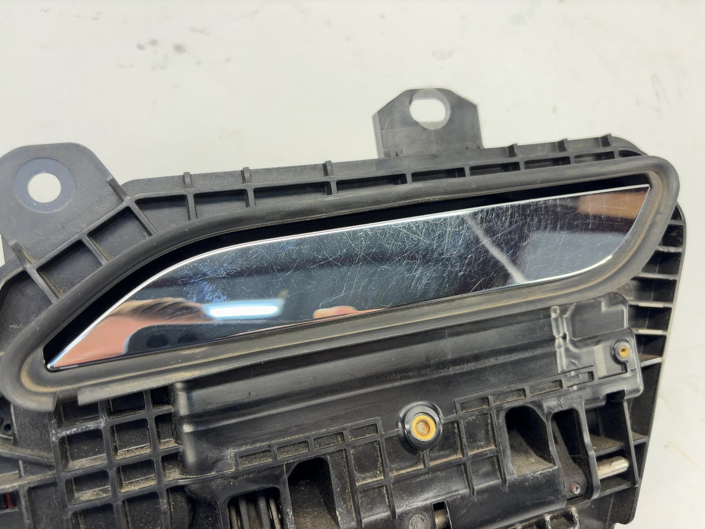2019 Tesla Model S Front Exterior Handle Left Gen3 1100299-S0-A