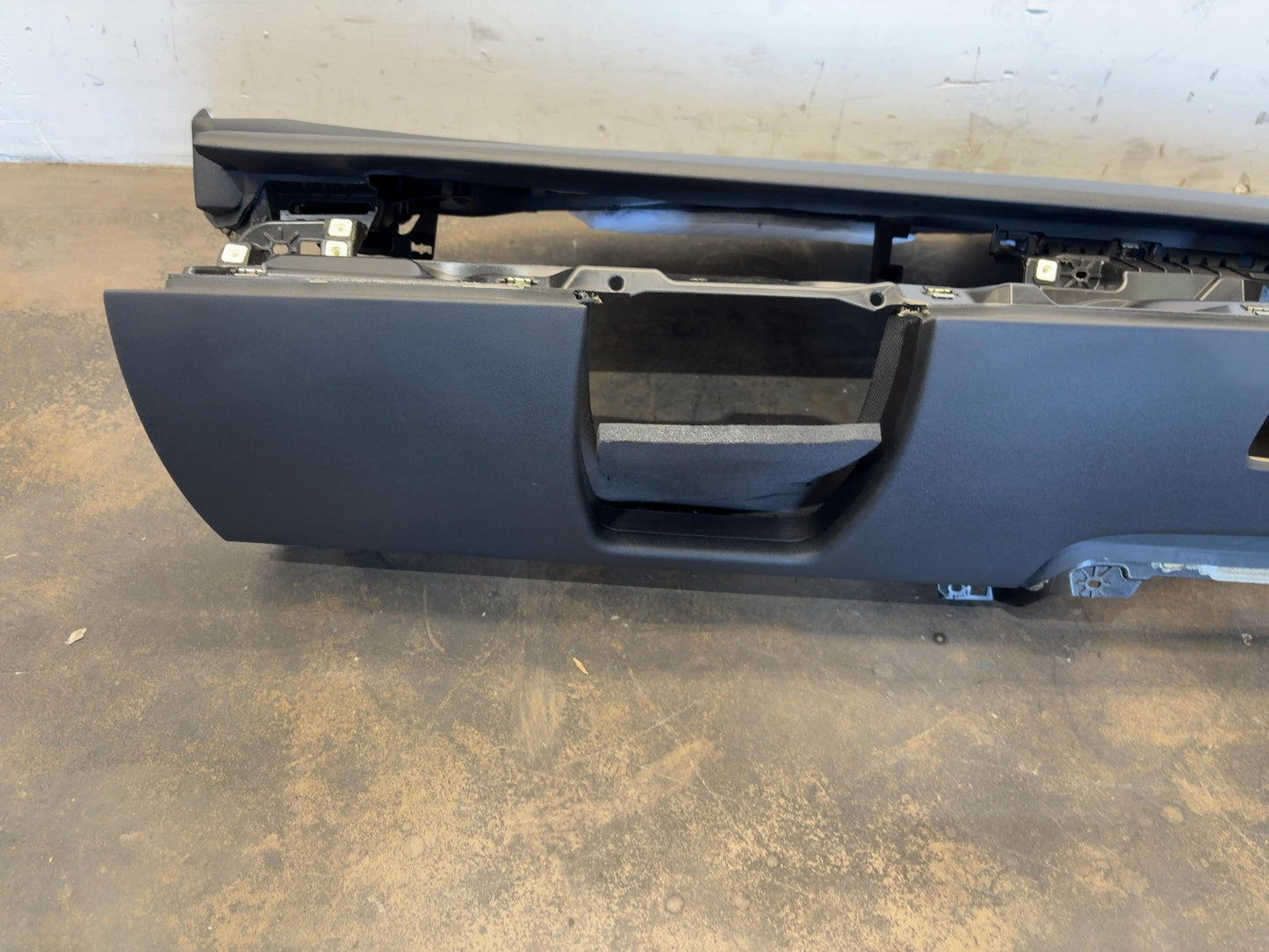 2020-2025 Tesla Model 3 Dash Panel With Airbag 1077823-00-G