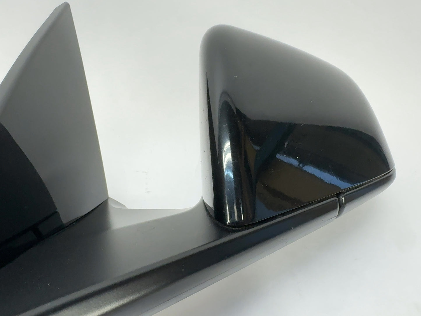 2020 Tesla Model Y Front Left Door Mirror Assembly 1495587-00-C